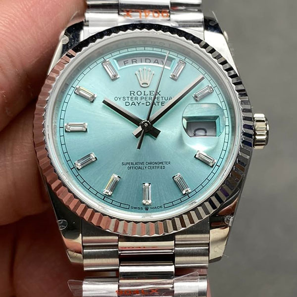 【アイスブルー 加重版】QF製ロレックスコピー デイデイト M128236-0009 視認性が抜群